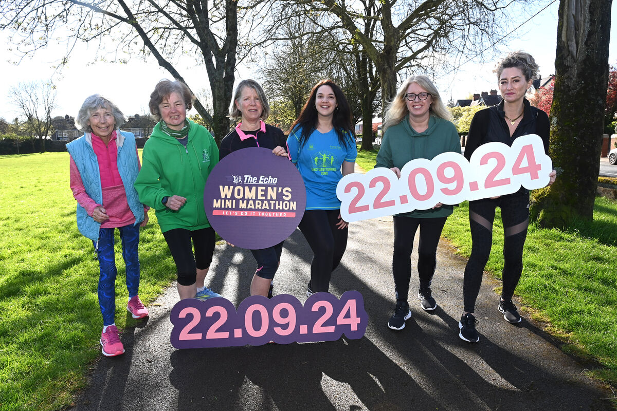 Runners Carmel Parnell, Colette Ryan of Togher AC, Oonagh Coleman of Douglas Meet and Train (DMT), Ellie Wright of Sanctuary Runners, with Elaine Duggan and Sandra Carey of event sponsors The Echo. Pic Larry Cummins Runners Carmel Parnell, Colette Ryan of Togher AC, Oonagh Coleman of Douglas Meet and Train (DMT), Ellie Wright of Sanctuary Runners, with Elaine Duggan and Sandra Carey of event sponsors The Echo. Pic Larry Cummins