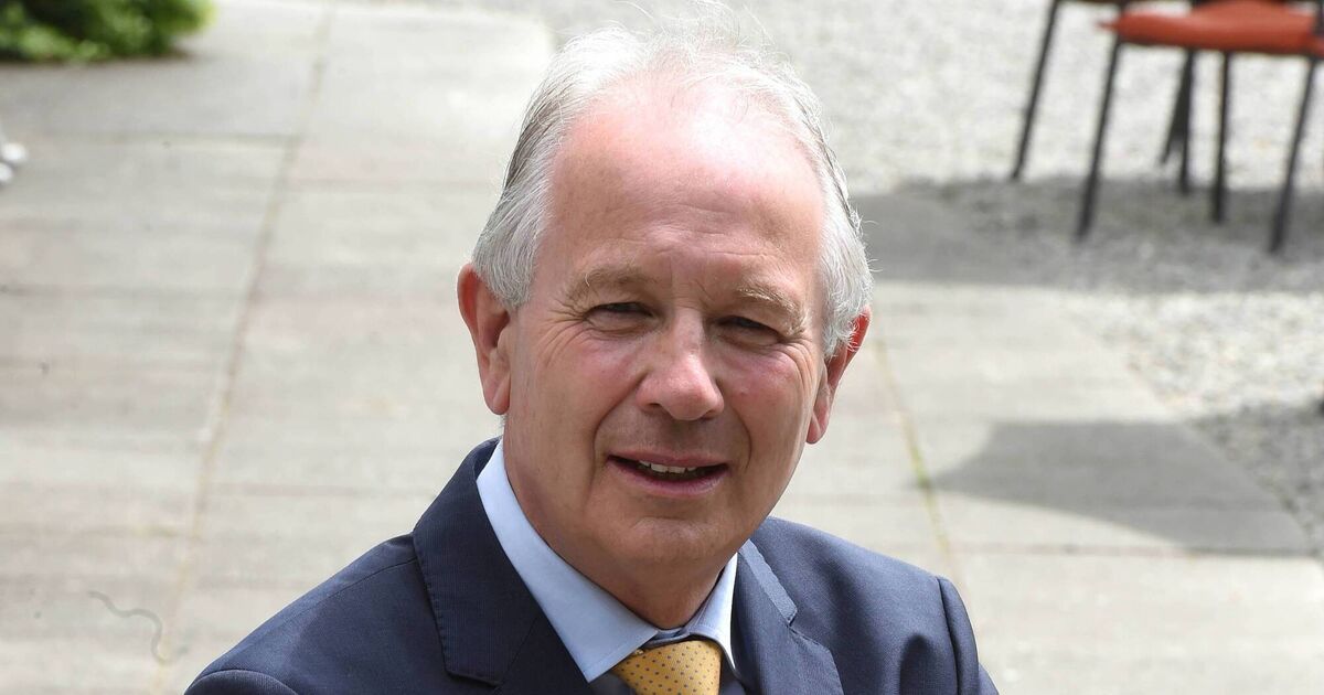 Trial begins of man charged with dangerous driving causing the death of broadcaster Paudie Palmer - Vimarsana News