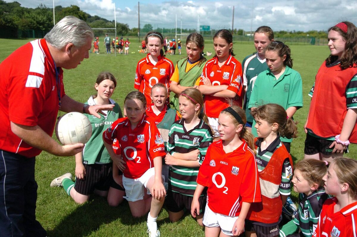 Eddie Murphy with youngsters at the Douglas GAA summer camp in 2007. Picture: Eddie O'Hare
