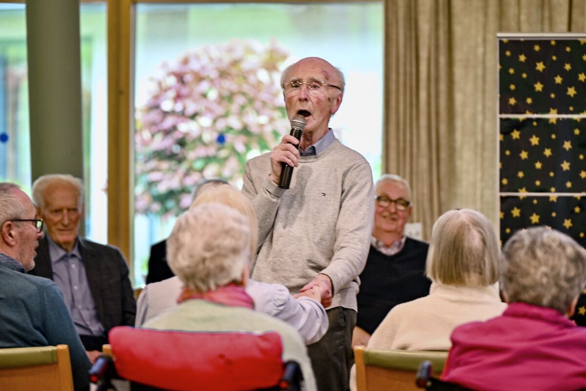 Leo O’Callaghan pictured entertaining the crowd. Leo O’Callaghan pictured entertaining the crowd.