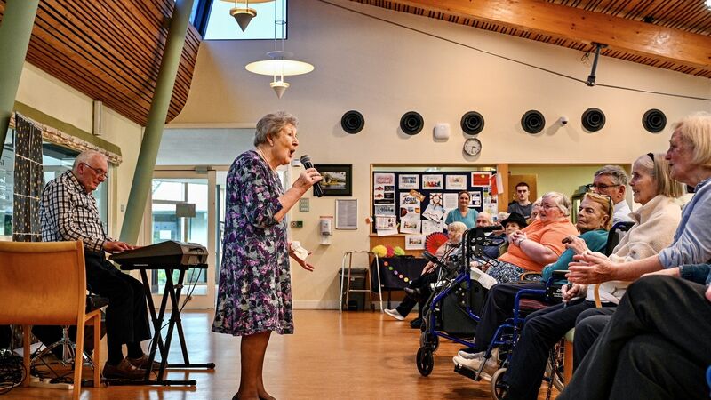 WATCH: Singer, 92, lifts the roof with stunning performance at Cork Nursing Home WATCH: Singer, 92, lifts the roof with stunning performance at Cork Nursing Home