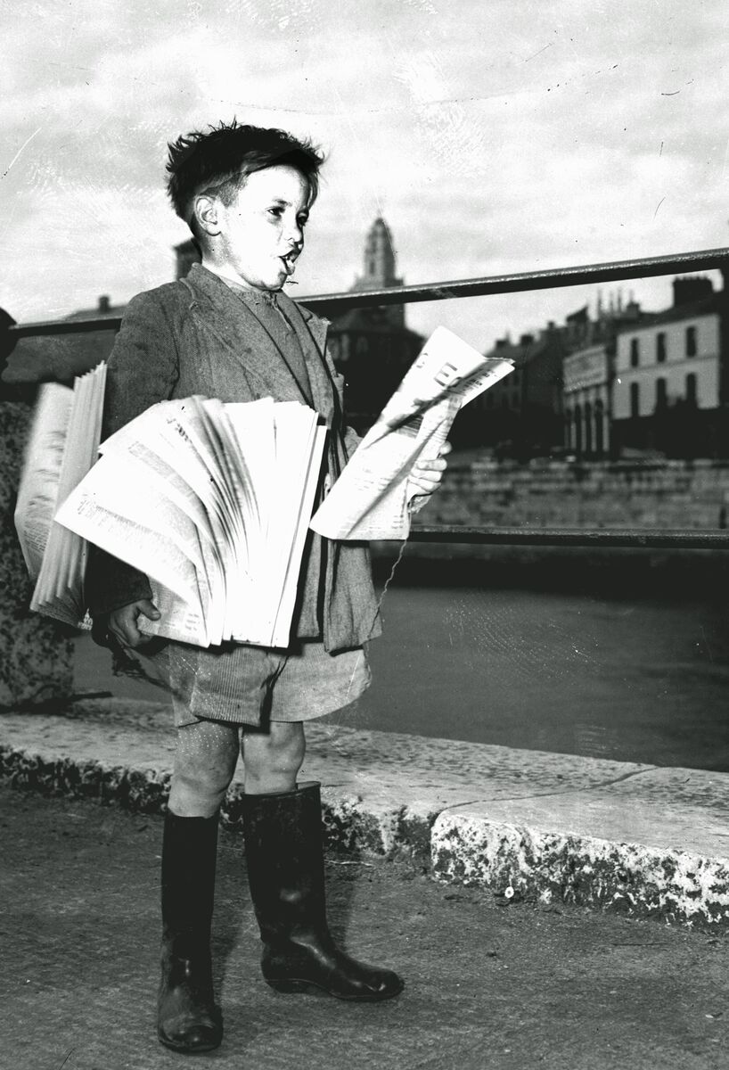 An Echo boy selling papers on Lavitts Quay in 1953. An Echo boy selling papers on Lavitts Quay in 1953.