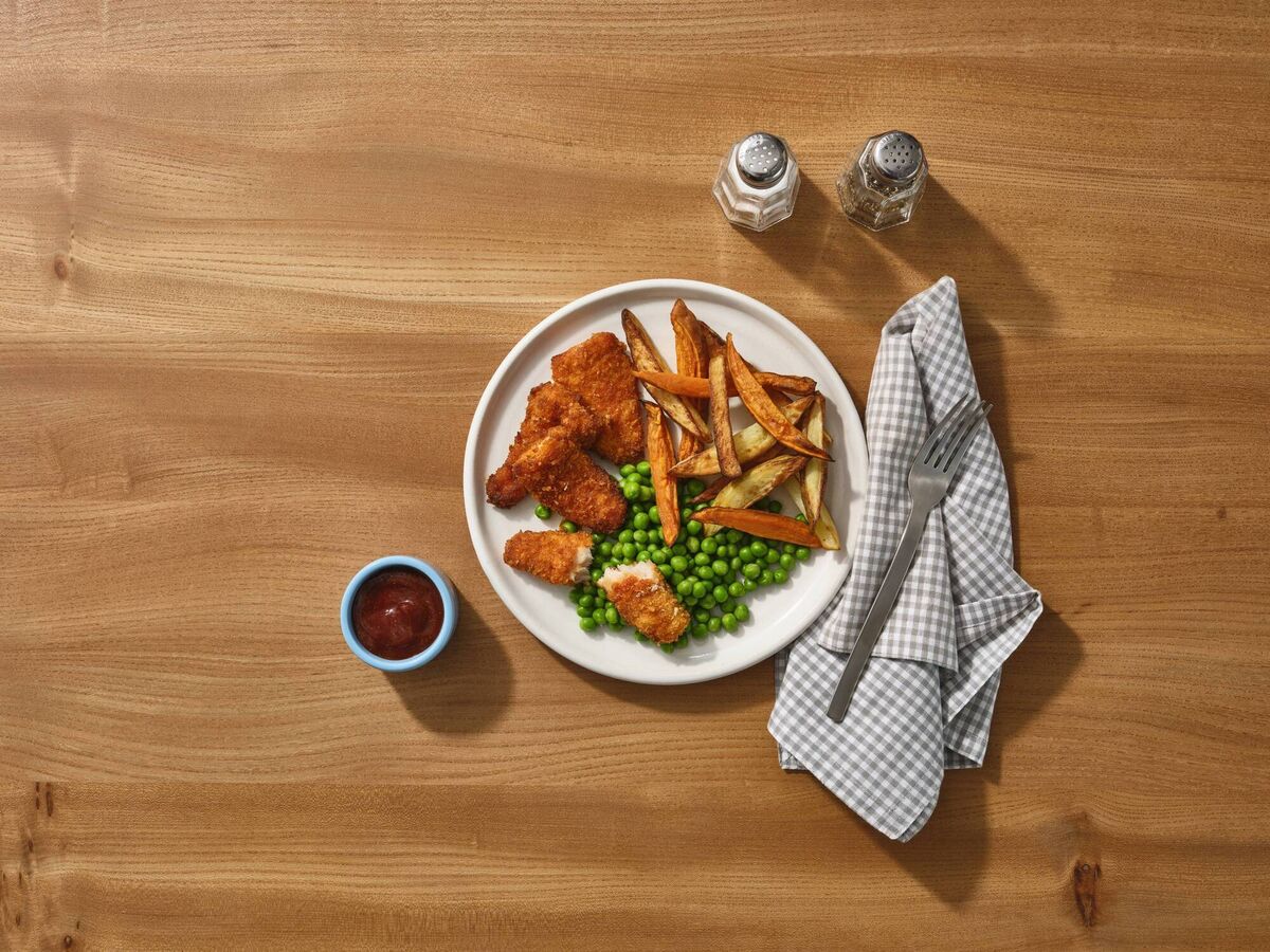 
                        Bluey-inspired Fish goujons with mixed fries and curry ketchup.
                    