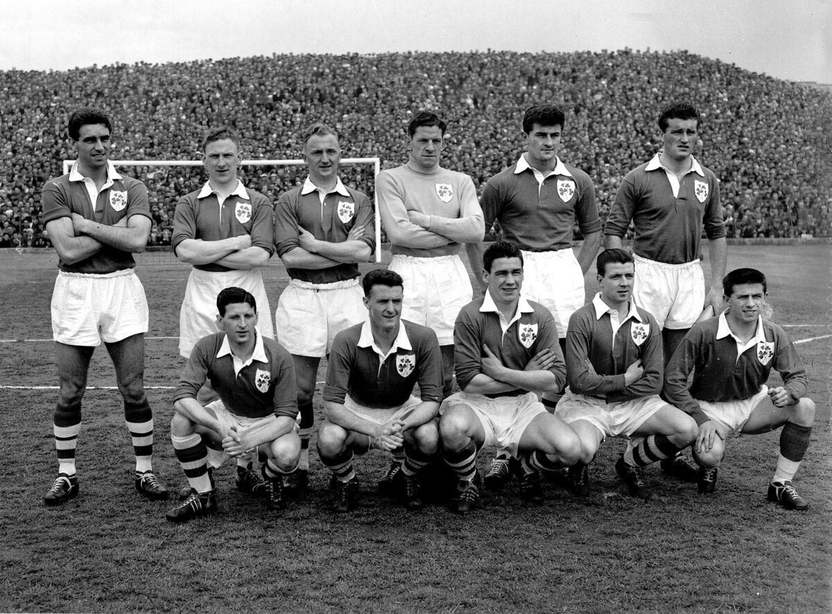 The Ireland team who were beaten 1-0 by England in the World Cup qualifiers at Dalymount Park, Dublin in 1957. 01/04/1957 Ref. 489J Included is Charlie Hurley 5th from left and Noel Cantwell far right in back row. Old black and white The Ireland team who were beaten 1-0 by England in the World Cup qualifiers at Dalymount Park, Dublin in 1957. 01/04/1957 Ref. 489J Included is Charlie Hurley 5th from left and Noel Cantwell far right in back row. Old black and white