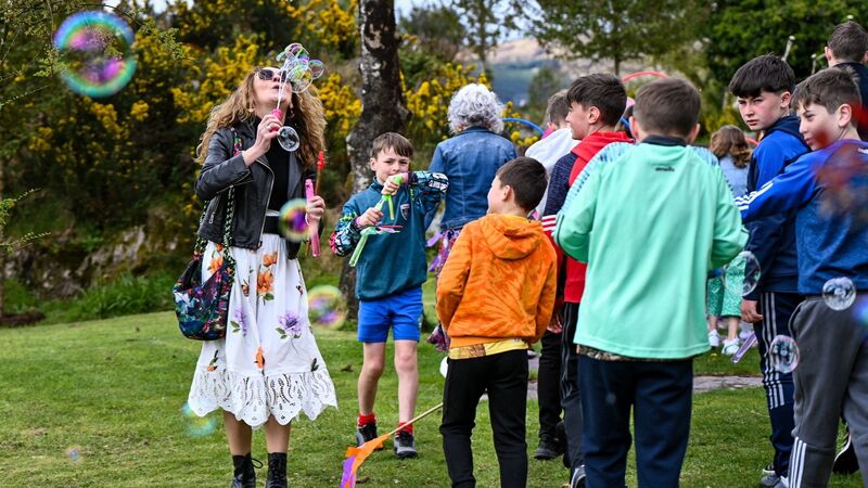 SCÉALTA CHORCAÍ: Cóisir pobail le réalt teilifíse chun dán iomráiteach a cheiliúradh i gCúil Aodha SCÉALTA CHORCAÍ: Cóisir pobail le réalt teilifíse chun dán iomráiteach a cheiliúradh i gCúil Aodha