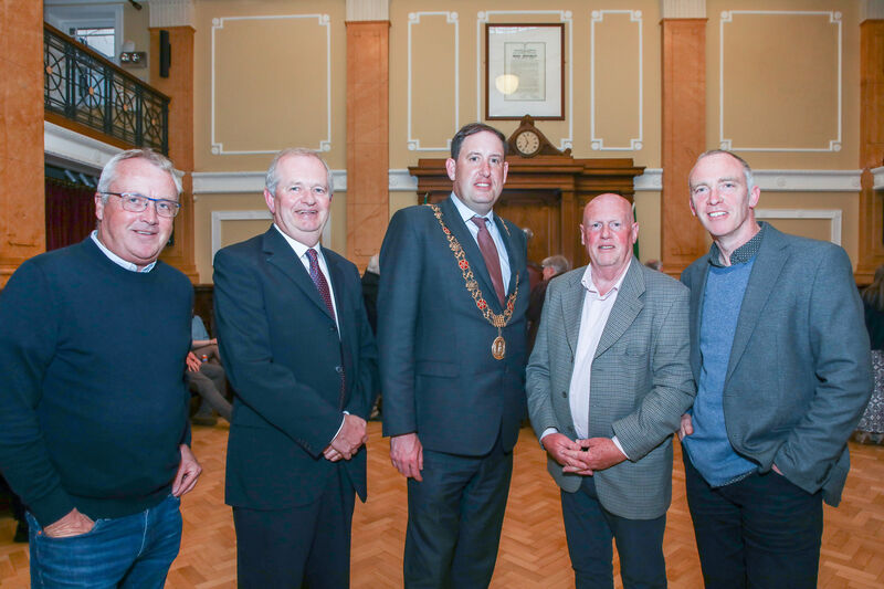 Dan Linehan, Denis Minihane, Lord Mayor of Cork, Cllr. Kieran McCarthy, Eddie O'Hare and Larry Cummins at a reception at the City Hall, Cork to honour two photographers Eddie O'Hare and Denis Minihane for their contribution to the city for the past 45 years. Picture: David Creedon