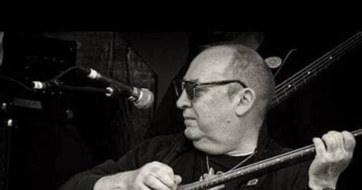 'He was unique in every way': Tributes paid to Cork musician Ron Kavana following his death - Vimarsana News