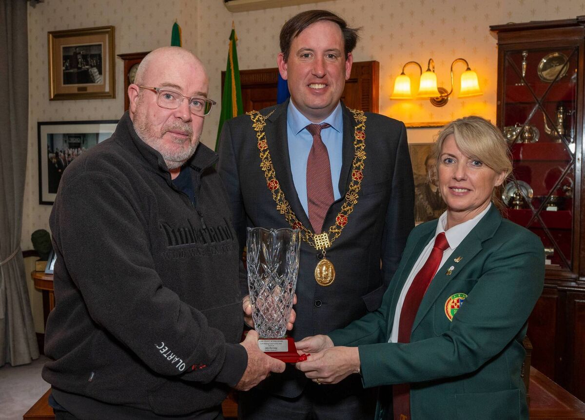 Cork Boxing: Louise Forde of the Cork County Boxing Board presenting Golden Gloves BC's John Morrissey with the Cork Coach of the Year Award in the presence of Lord Mayor Cllr Kieran McCarthy. Picture: Doug Minihane Cork Boxing: Louise Forde of the Cork County Boxing Board presenting Golden Gloves BC's John Morrissey with the Cork Coach of the Year Award in the presence of Lord Mayor Cllr Kieran McCarthy. Picture: Doug Minihane