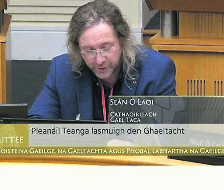 Seán Ó Laoi, Cathaoirleach Gael Taca, ag tabhairt fianaise ós comhair Comhchoiste Oireachtais na Gaeilge/Na Gaeltachta agus Phobal Labhartha na Gaeilge i dTeach Laighean an tseachtain seo cháite.