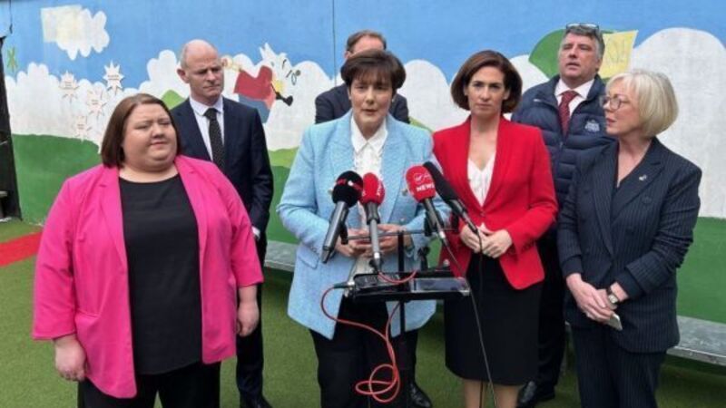 Lowering voting age to 16 ‘worth discussing’, says Foley Lowering voting age to 16 ‘worth discussing’, says Foley