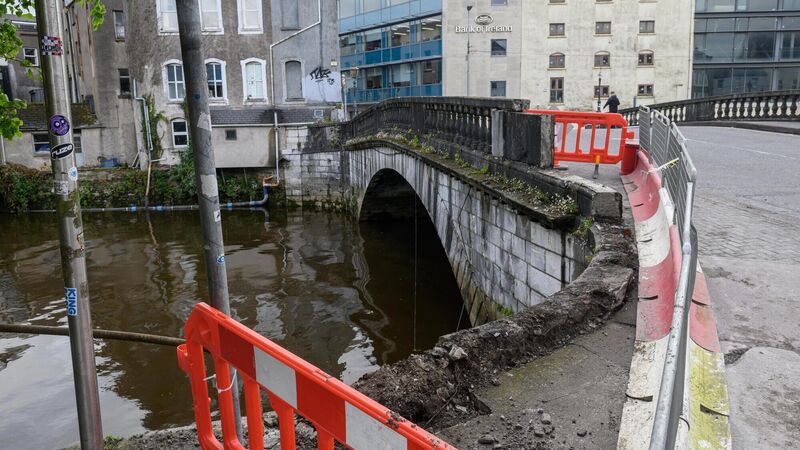 Cork City Council urged to 'seize opportunity' and refurbish iconic Parliament Bridge  