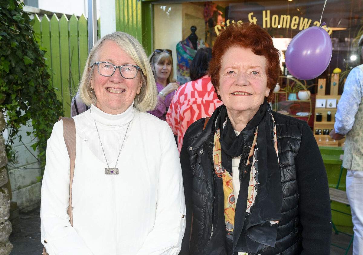  Philomena O'Brien and Anne O'Neill, are all smiles at the launch of Curry, Chaos and Love by Cork author Elizabeth O'Brien, at Snout in Ballincollig.