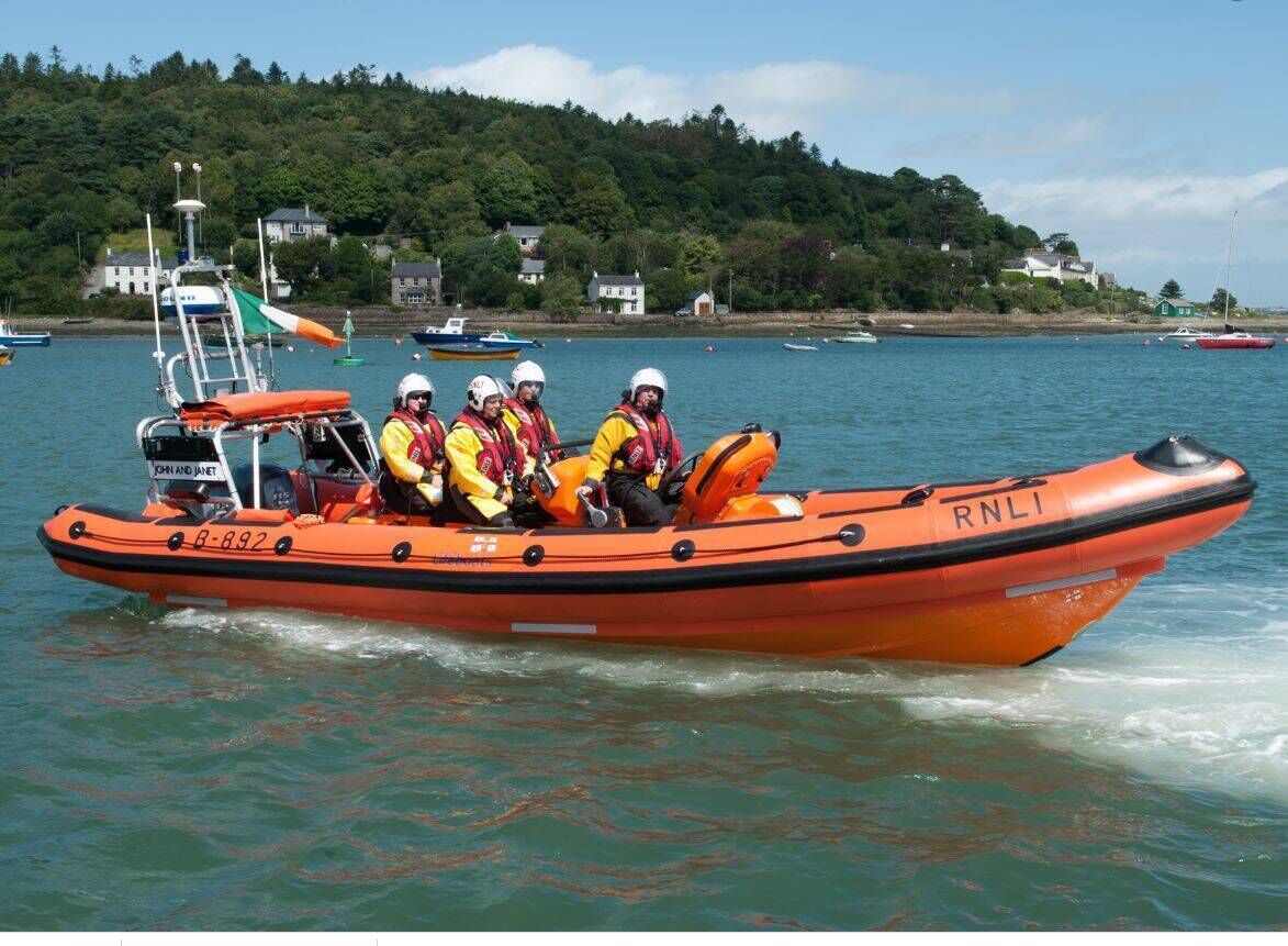 Crosshaven lifeboat is seeking volunteers 
