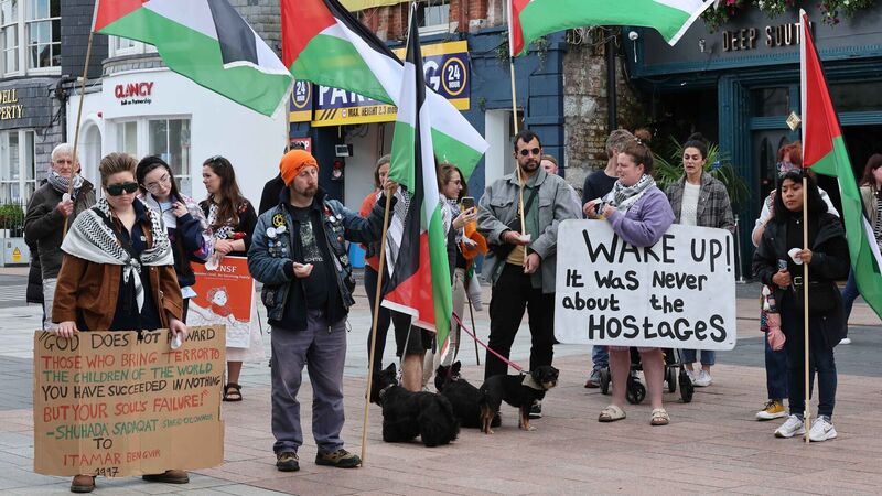 'Ceasefire now': Emergency vigil takes place in Cork for people of Rafah 'Ceasefire now': Emergency vigil takes place in Cork for people of Rafah
