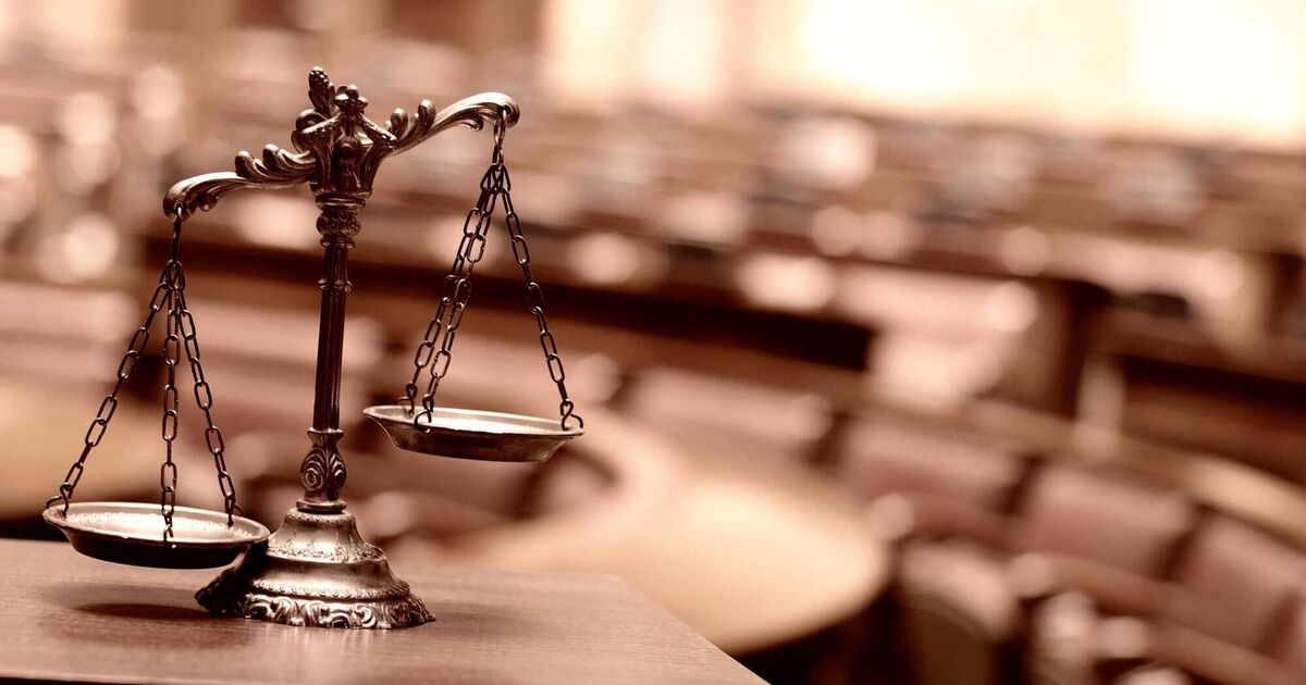 暴行容疑で告発されたコーク市の男性の裁判が延期