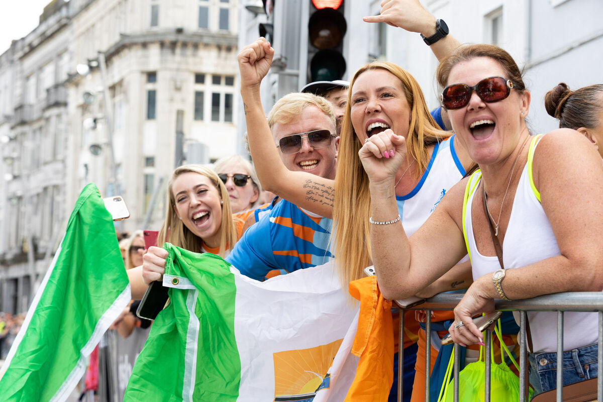 Danielle Reddy, Sharon Devereux, Kevin O’Grady and Martina Reddy, Inner City Dublin Running Club cheering on the runners at the Cork City Marathon. Photo: Darragh Kane