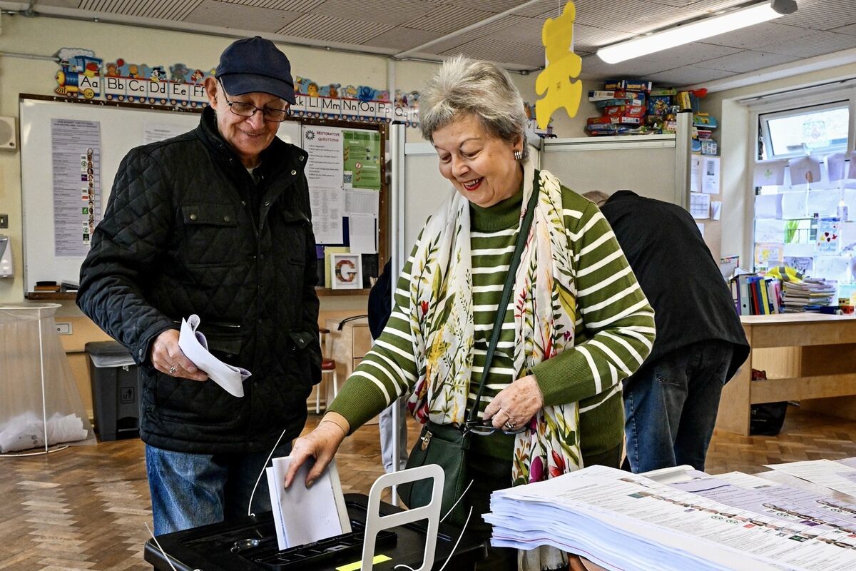 David and Mary Murphy pictured casting their votes in St Anthony’s boys National School, Ballinlough. Picture Chani Anderson David and Mary Murphy pictured casting their votes in St Anthony’s boys National School, Ballinlough. Picture Chani Anderson