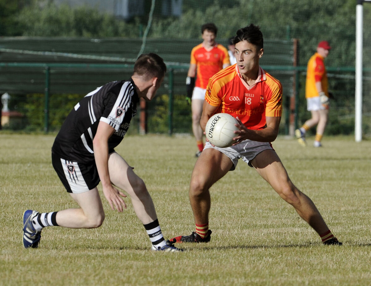 Mallow's Shane Merritt tries to take on Daire Murphy of Kiskeam in 2018. Picture: Gavin Browne Mallow's Shane Merritt tries to take on Daire Murphy of Kiskeam in 2018. Picture: Gavin Browne