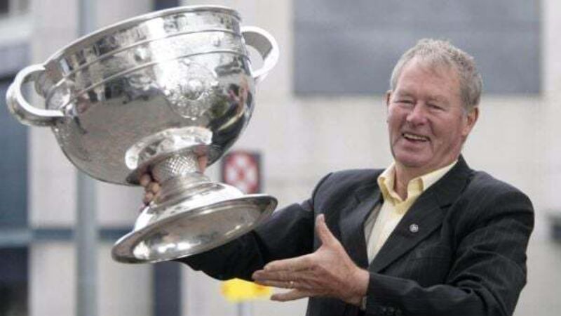 Mícheál Ó Muircheartaigh was like ‘grandfather’ of the nation, funeral hears Mícheál Ó Muircheartaigh was like ‘grandfather’ of the nation, funeral hears