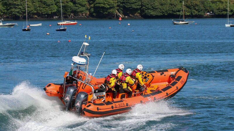 Kinsale RNLI rescues two people after 34ft yacht loses steering