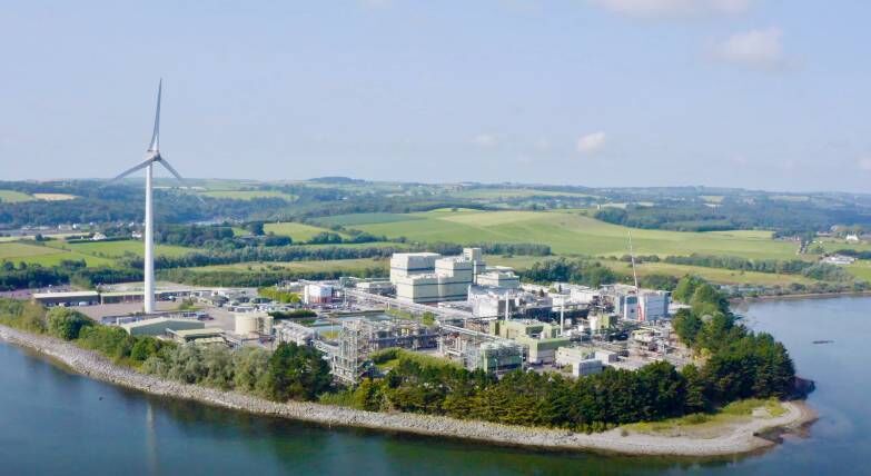 Thermo Fisher Scientific's Cork base contains exceptional laboratories and production facilities. Thermo Fisher Scientific's Cork base contains exceptional laboratories and production facilities.