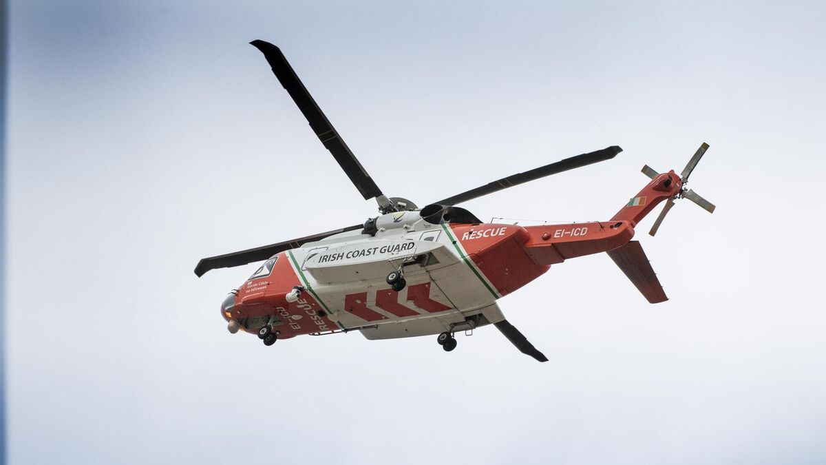 Two men rescued from the water off Schull in 'very lucky escape'