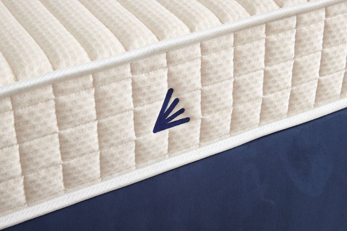 Naturally heat regulating organic lambs wool gives comfort, and organic cotton covers the mattress for ultimate softness. Naturally heat regulating organic lambs wool gives comfort, and organic cotton covers the mattress for ultimate softness.