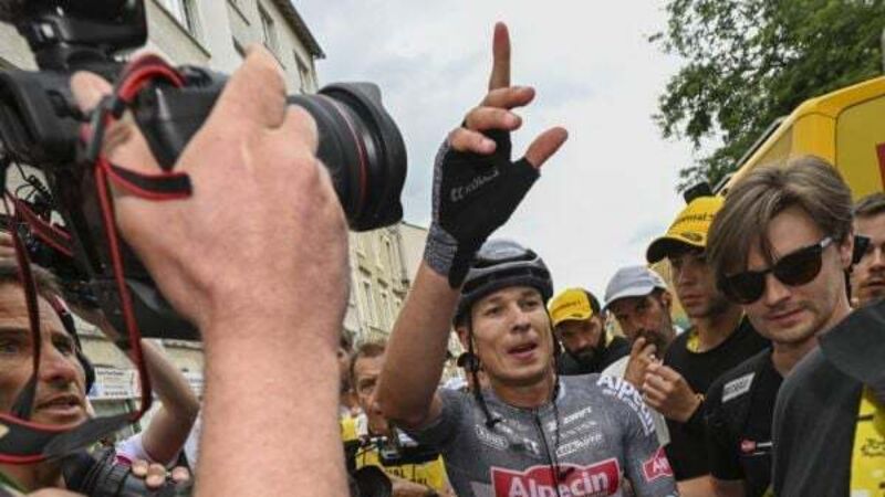Jasper Philipsen holds off Wout Van Aert to win stage 13 sprint after late crash Jasper Philipsen holds off Wout Van Aert to win stage 13 sprint after late crash