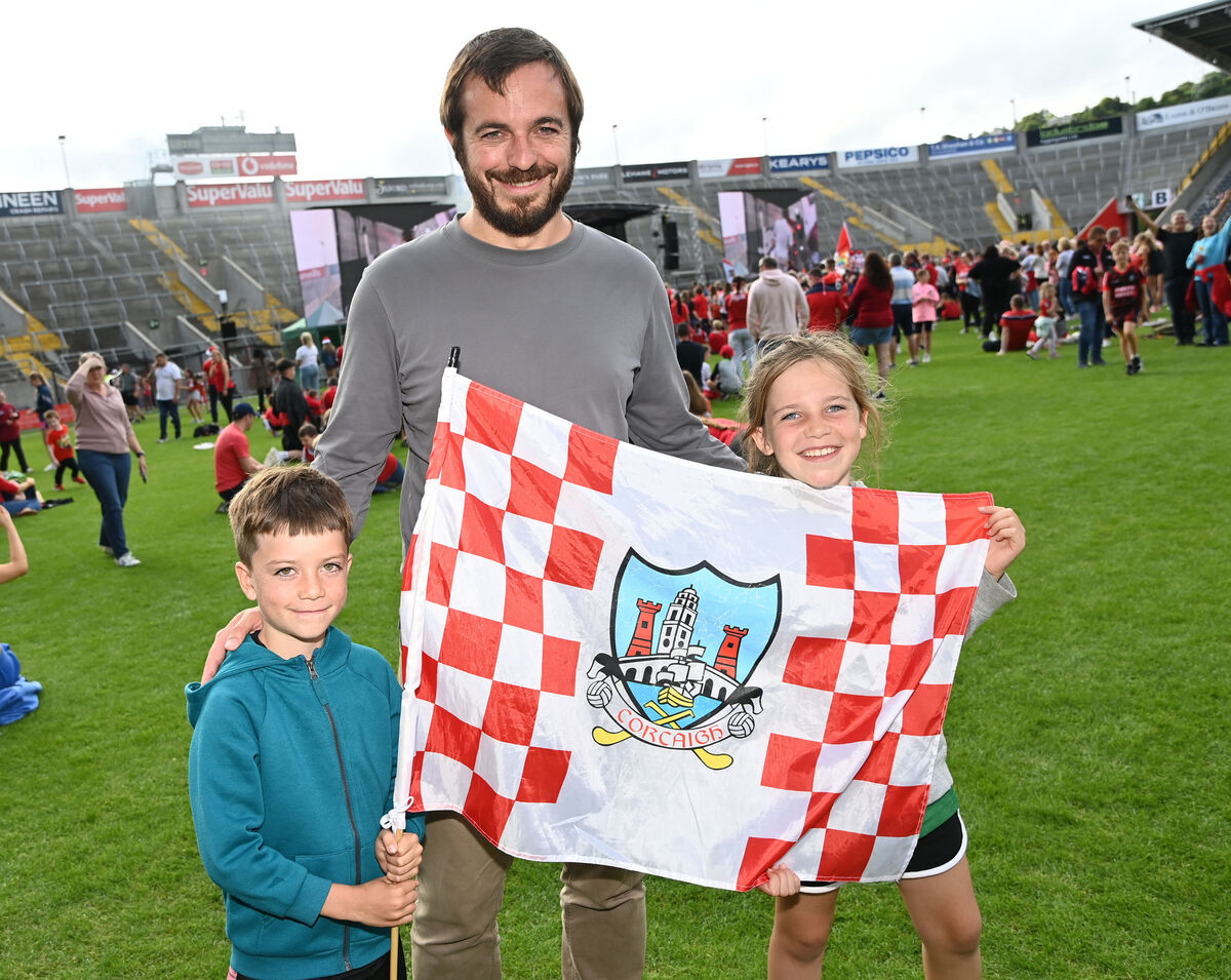 Gavin Toner with Anna and Dylan Campbell Toner from Sunday;s Well at the homecoming for the Cork senior hurling All Ireland finalists at SuperValu Pairc Ui Chaoimh. Picture: Eddie O'Hare Gavin Toner with Anna and Dylan Campbell Toner from Sunday;s Well at the homecoming for the Cork senior hurling All Ireland finalists at SuperValu Pairc Ui Chaoimh. Picture: Eddie O'Hare