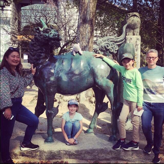 Alan lives in Japan with his wife Chika and children, Haruki (aged 12) and Sakura (aged 10).