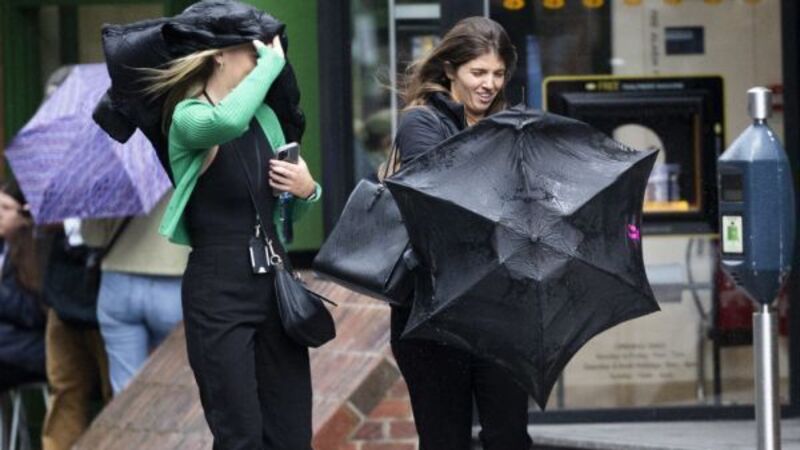 Bank holiday weekend weather: Met Éireann issues rain warning for six counties Bank holiday weekend weather: Met Éireann issues rain warning for six counties