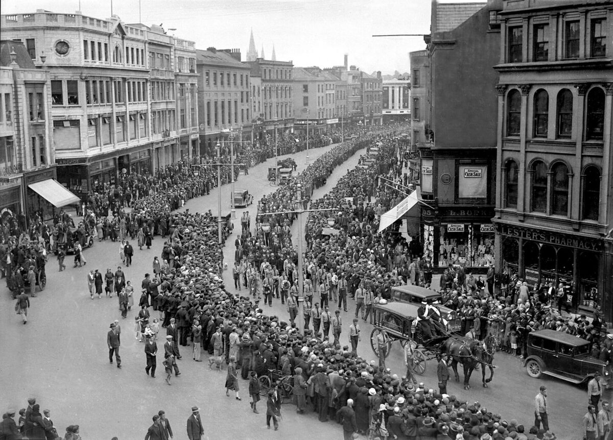 Huge crowds at the funeral of Michael Lynch in Patrick Street