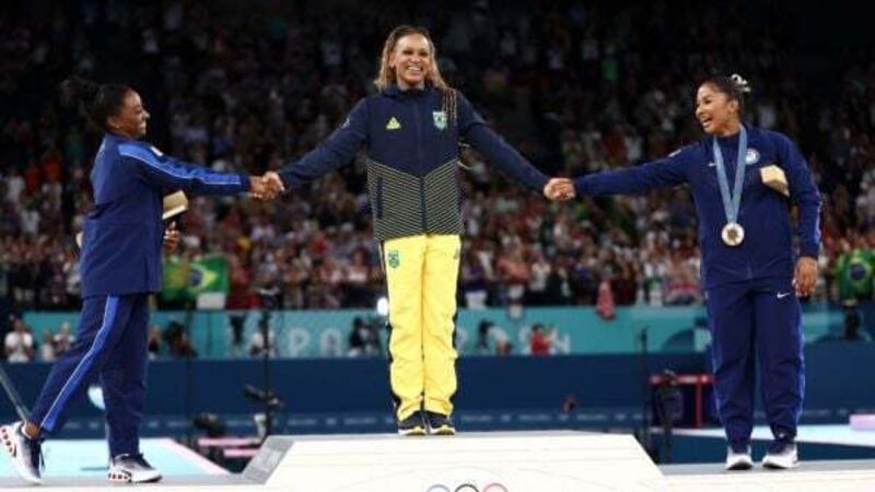 Simone Biles recovers from beam slip-up to take silver in floor final Simone Biles recovers from beam slip-up to take silver in floor final
