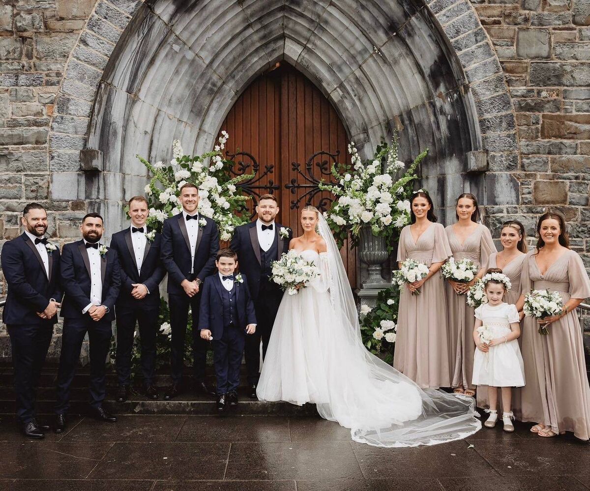 Heather Lynch, Chief Bridesmaid, Chloe Hegarty, Ali O’Byrne and Zara Graven, with Robert Murphy, Best Man, Ryan English, Tomas Quinlan and Kevin O’Byrne. Charlie and Lucy were also among the party.