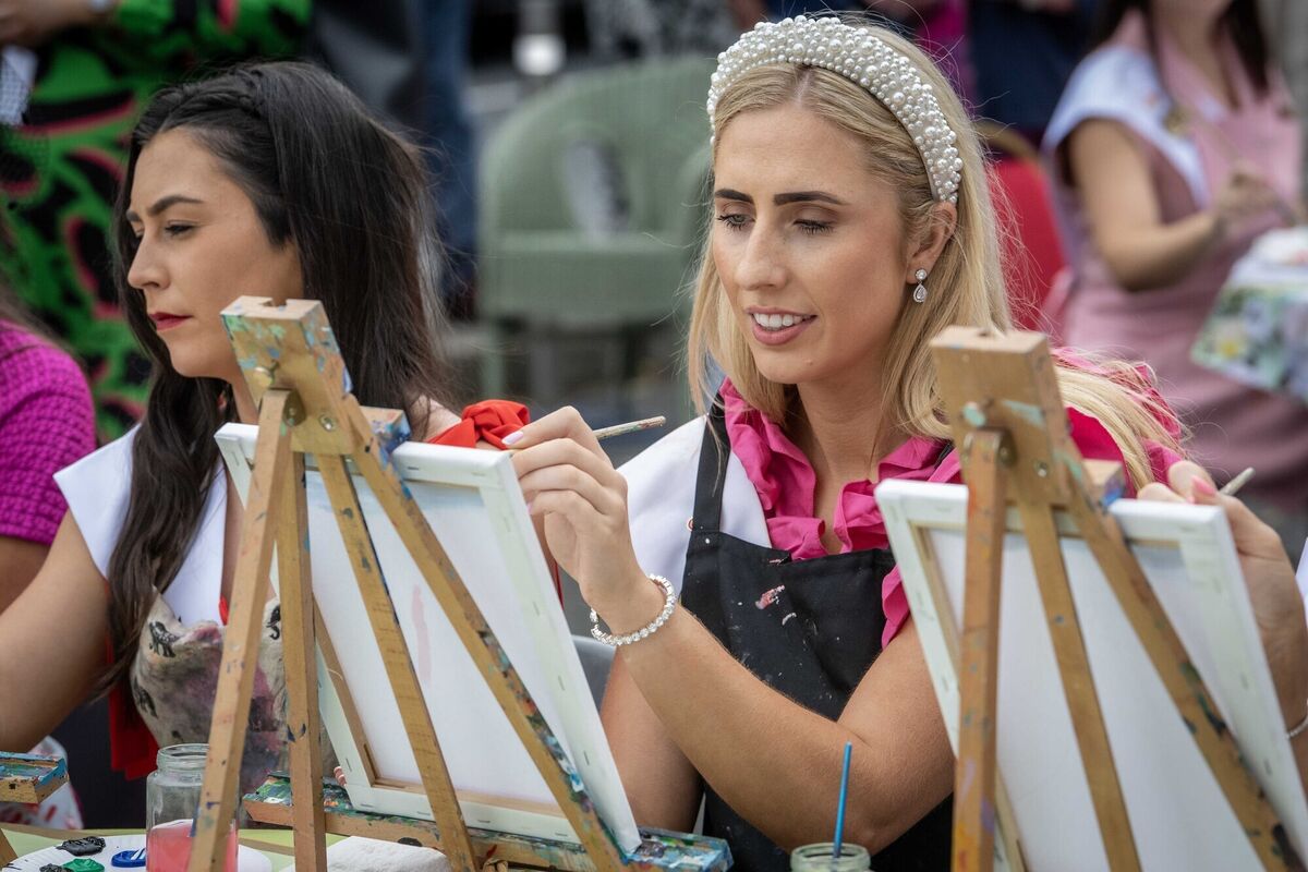 Dubai Rose Ciara O'Sullivan takes part in a painting session in Kildare Town as the 2024 as the Rose Tour begins in Kildare. Picture: Domnick Walsh © Eye Focus LTD Dubai Rose Ciara O'Sullivan takes part in a painting session in Kildare Town as the 2024 as the Rose Tour begins in Kildare. Picture: Domnick Walsh © Eye Focus LTD