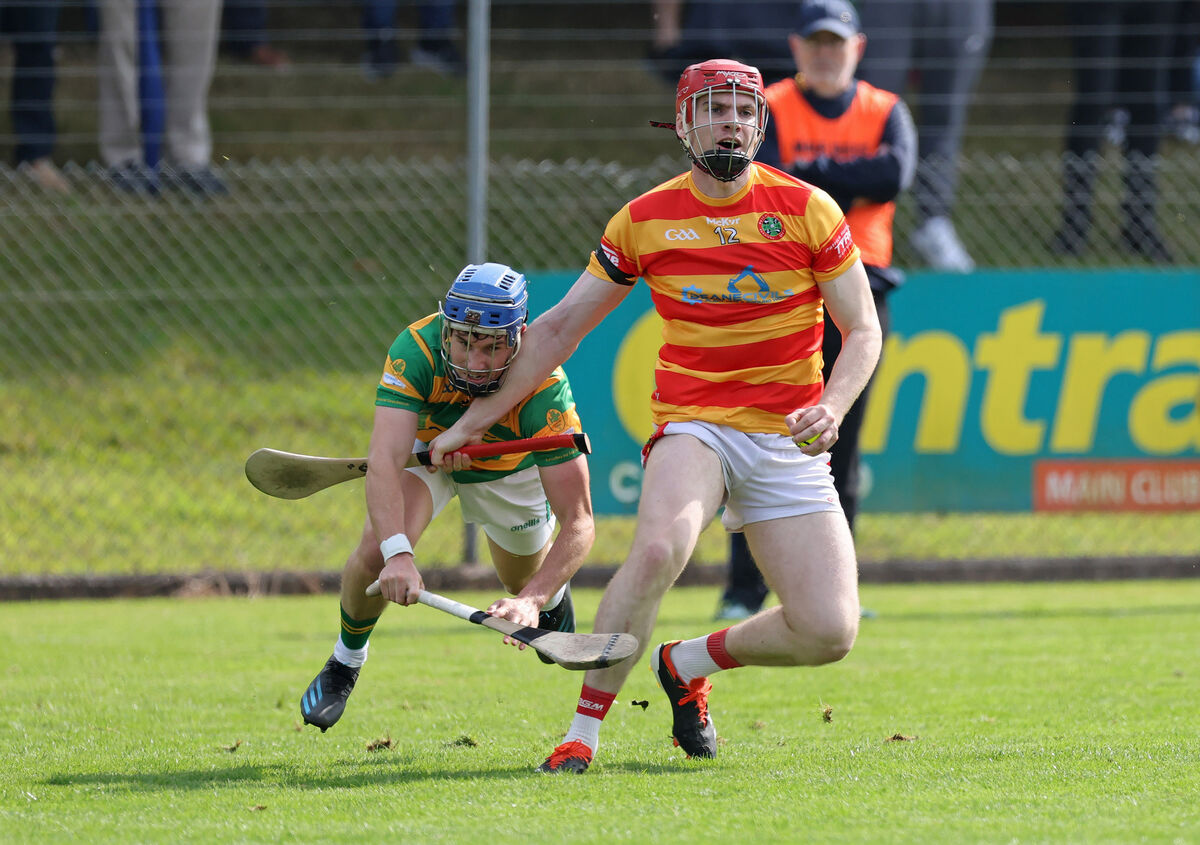 Stephen Murphy, Blackrock, battles David Buckley, Newcestown. Picture: Jim Coughlan. Stephen Murphy, Blackrock, battles David Buckley, Newcestown. Picture: Jim Coughlan.