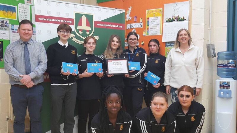 Cork students awarded for completing CPR programme Cork students awarded for completing CPR programme