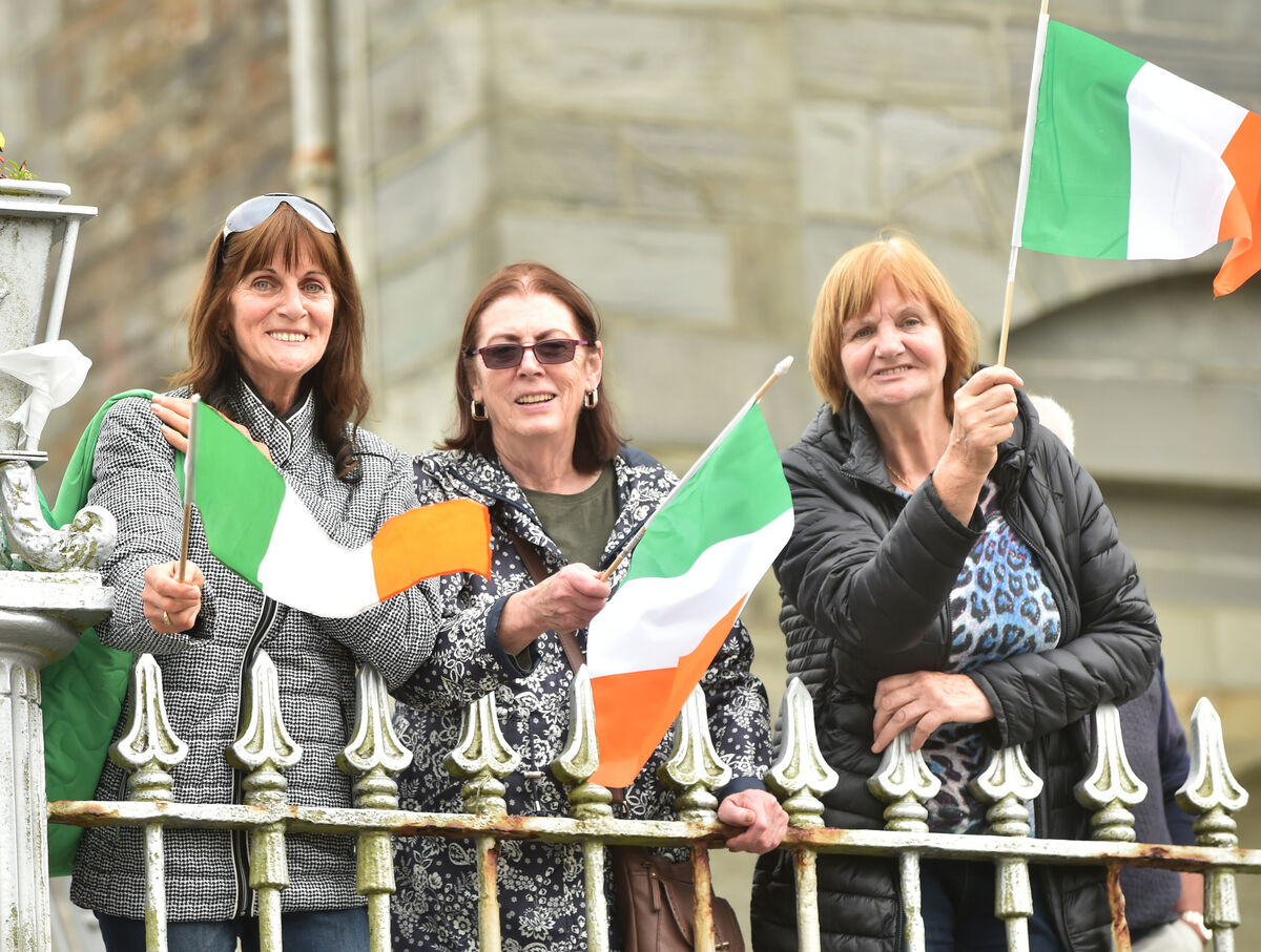 Crowds welcome Irish Olympic rowers Paul O'Donovan, Fintan McCarthy, Aoife Casey and Emily Hegarty from Skibbereen back to the town on Sunday. Picture: Eddie O'Hare