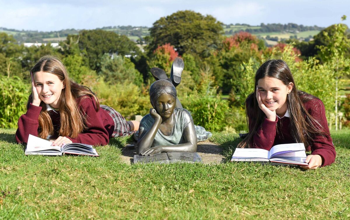 At St. Aloysius' College, students’ voices are heard, their opinions respected, and their accomplishments celebrated. At St. Aloysius' College, students’ voices are heard, their opinions respected, and their accomplishments celebrated.