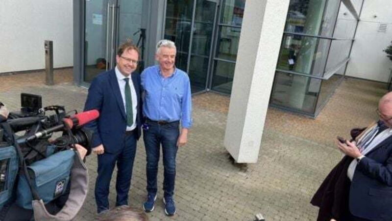 Minister tells tourists visiting Dublin to consider Shannon Airport Minister tells tourists visiting Dublin to consider Shannon Airport