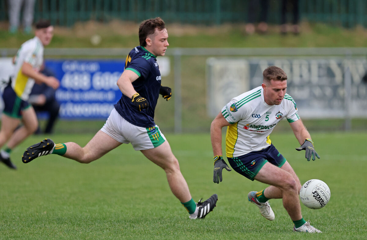  Kevin Cremin, Boherbue, turns from Art Marron Glanmire. Picture: Jim Coughlan.
