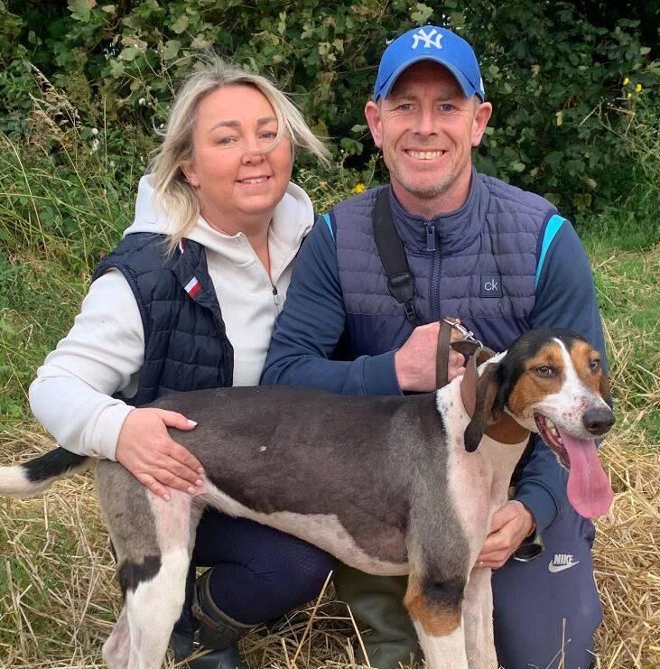 Gary and Nicole Freyne with Not Now May, 2024 Champion Puppy and winner of the Shanakiel Harriers Puppy Draghunt at Kilbrittain. 