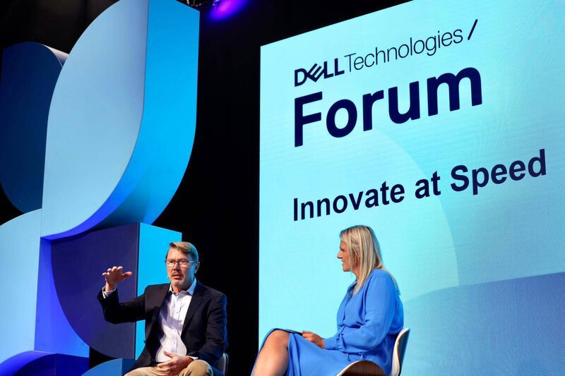 The Dell Technologies Forum is an important platform that brings together technology experts and leaders in their field, such as Mika Häkkinen, former Formula 1 champion (left), to collaborate and foster innovation.