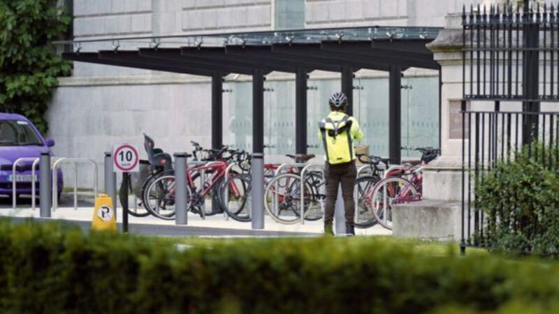 TDs have right to know who gave go-ahead for €336,000 bike shed – O’Brien TDs have right to know who gave go-ahead for €336,000 bike shed – O’Brien