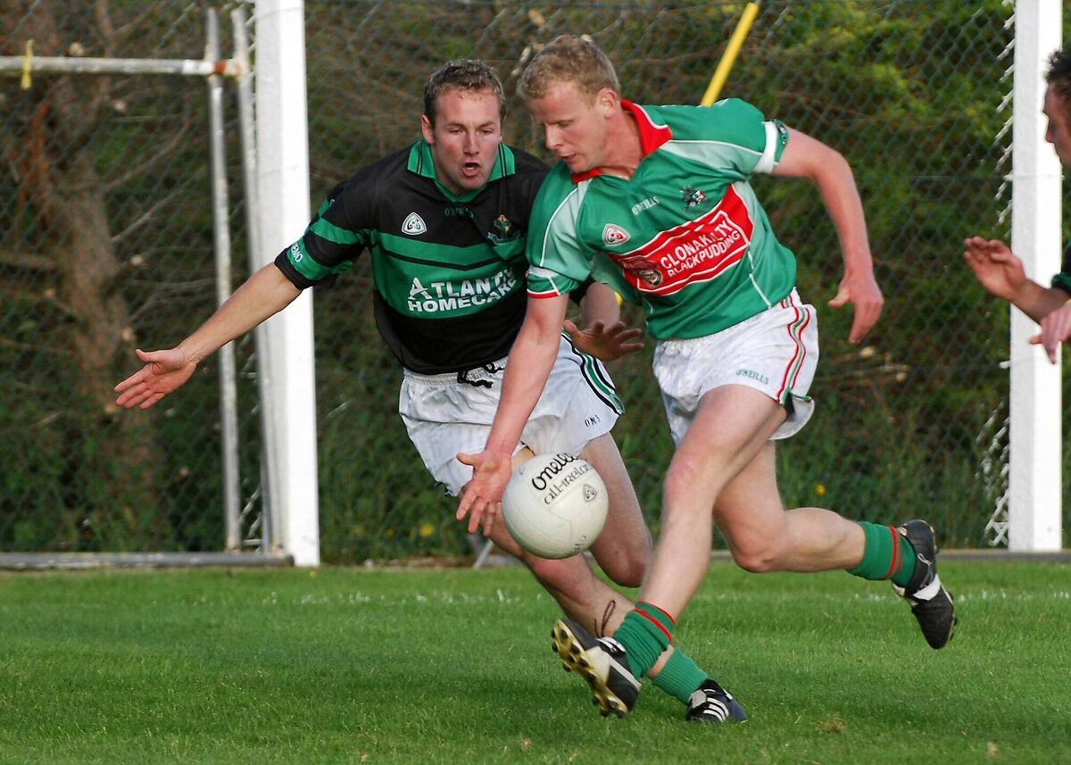 Clonakilty's Donal Lyons tries to get past James Masters of Nemo Rangers in the drawn game. Picture: Damien Quirke Clonakilty's Donal Lyons tries to get past James Masters of Nemo Rangers in the drawn game. Picture: Damien Quirke
