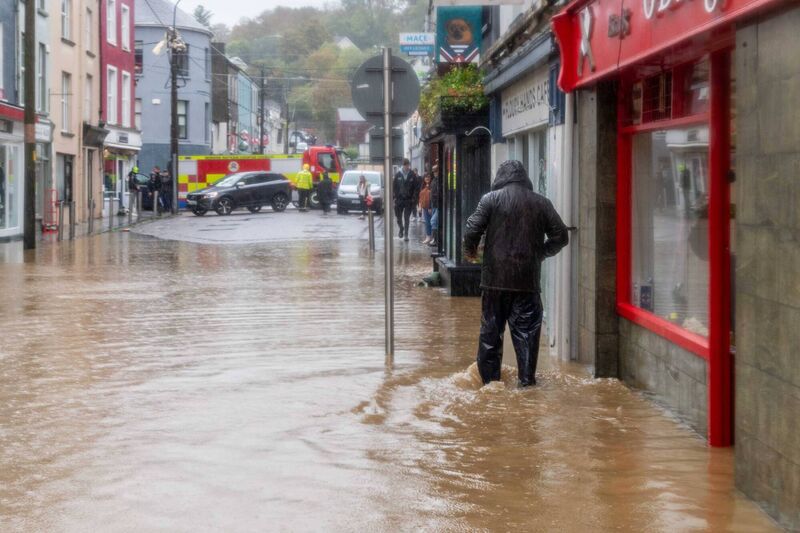 Council workers and the fire service were out in force on Saturday trying to stem the flood waters in Bantry. Picture: Andy GIbson. Council workers and the fire service were out in force on Saturday trying to stem the flood waters in Bantry. Picture: Andy GIbson.