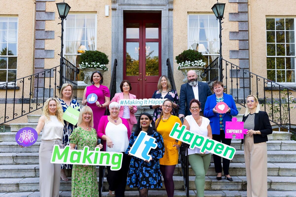 Martina Casey, LEO Cork City; Susan HayesCulleton, The Positive Economist; Kay Keegan, LEO Cork North & West; Liz Murphy, LEO South Cork; Dr. Niall O’Keeffe, Head of Enterprise, LEO Cork City; Ita Madden, LEO Cork City (Front Row) Fiona Leahy, LEO Kerry; Barbara Connelly, Atlantic School of English & Active Leisure Ltd.; Clair Kelly, The Holistic Hound; Bhagya Barrett, Rebel City Distillery; Hanna Bäckmo , Hanna’s Bees; Jo Arbon, The Holistic Hound and Bojana Vilhelm, LEO Cork City pictured at the launch of this year's National Women's Enterprise Day for the South West, hosted by LEOs Cork and Kerry, which will held on Thursday, October 17. Picture: Alison Miles /OSM PHOTO Martina Casey, LEO Cork City; Susan HayesCulleton, The Positive Economist; Kay Keegan, LEO Cork North & West; Liz Murphy, LEO South Cork; Dr. Niall O’Keeffe, Head of Enterprise, LEO Cork City; Ita Madden, LEO Cork City (Front Row) Fiona Leahy, LEO Kerry; Barbara Connelly, Atlantic School of English & Active Leisure Ltd.; Clair Kelly, The Holistic Hound; Bhagya Barrett, Rebel City Distillery; Hanna Bäckmo , Hanna’s Bees; Jo Arbon, The Holistic Hound and Bojana Vilhelm, LEO Cork City pictured at the launch of this year's National Women's Enterprise Day for the South West, hosted by LEOs Cork and Kerry, which will held on Thursday, October 17. Picture: Alison Miles /OSM PHOTO