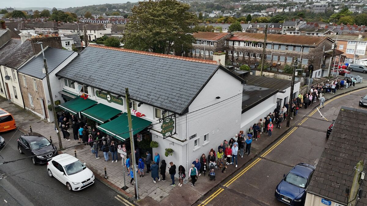 Customers queue for food at Jackie Lennox chip shop on Bandon Road on the last day of business at the iconic Cork fast food outlet last Sunday. Pic: Larry Cummins Customers queue for food at Jackie Lennox chip shop on Bandon Road on the last day of business at the iconic Cork fast food outlet last Sunday. Pic: Larry Cummins