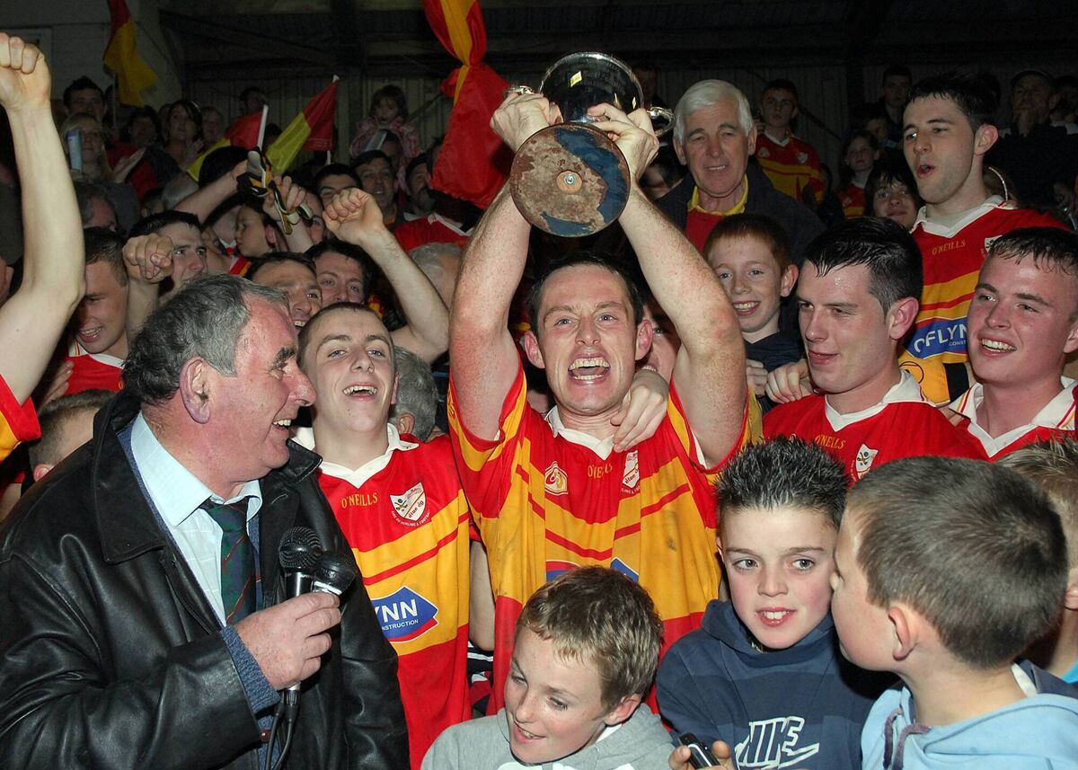 Éire Óg captain Barry Corkery holds the County JAFC Cup aloft in 2008. The Muskerry club have been on an incredible journey since. Picture: Damien Quirke Éire Óg captain Barry Corkery holds the County JAFC Cup aloft in 2008. The Muskerry club have been on an incredible journey since. Picture: Damien Quirke
