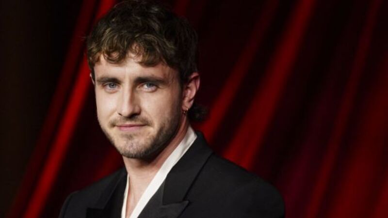 Saoirse Ronan presents award for making ‘challenging cinema’ to Paul Mescal